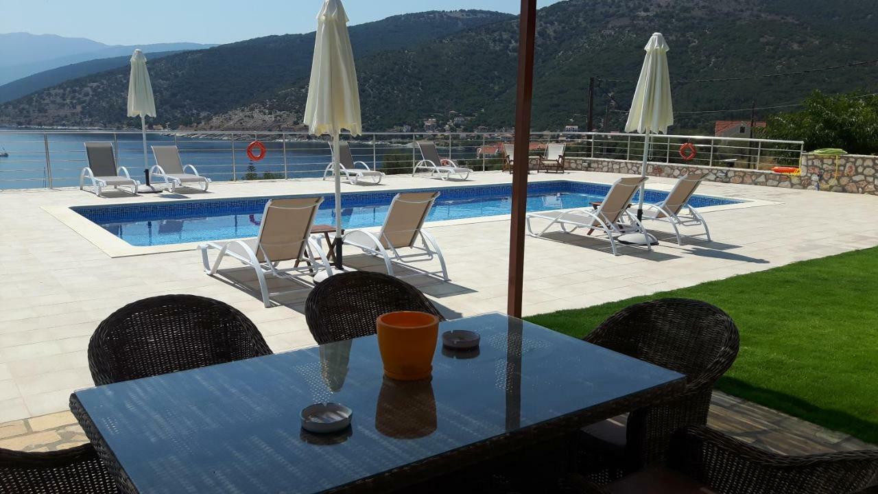 Verde E Mare Agia Efimia Eksteriør billede